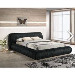 QUEEN BED FRAME OR EASTERN KING BED FRAME ( FREE DELIVERY )