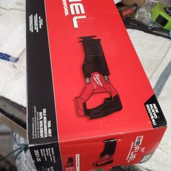 Milwaukee M18 Gen 2 Sawzall