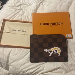 Authentic Louis Vuitton. Laptop Sleeve 