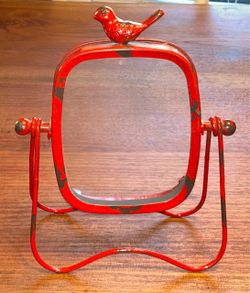 Metal picture frame w/ red bird