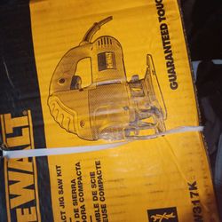 **BRAND NEW** Dewalt Compact Jigsaw Kit Corded New In Box Never Opened Or Used 