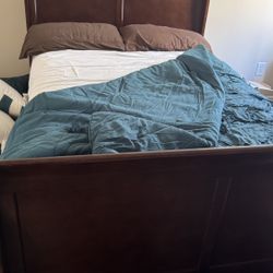 Solid Wood Sleigh Bed