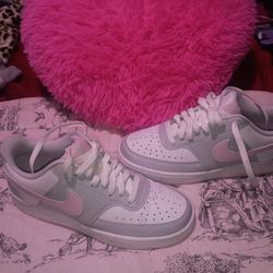 Nike Court Vision wemon size 7.5