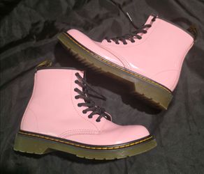 Dr.Martens Pastel Baby Pink Patent Leather