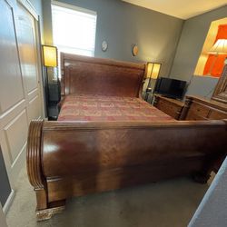 Easter King Bedroom Set