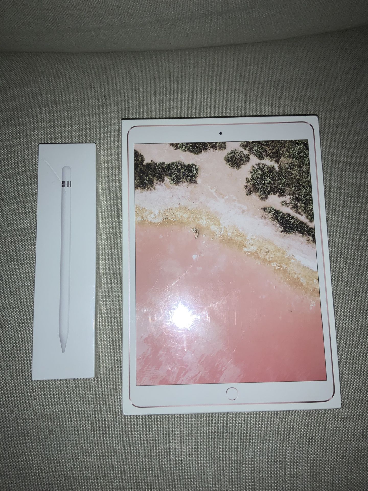 10.5-inch iPad Pro Wi-Fi 64GB - Rose Gold + APPLE PENCIL NEW