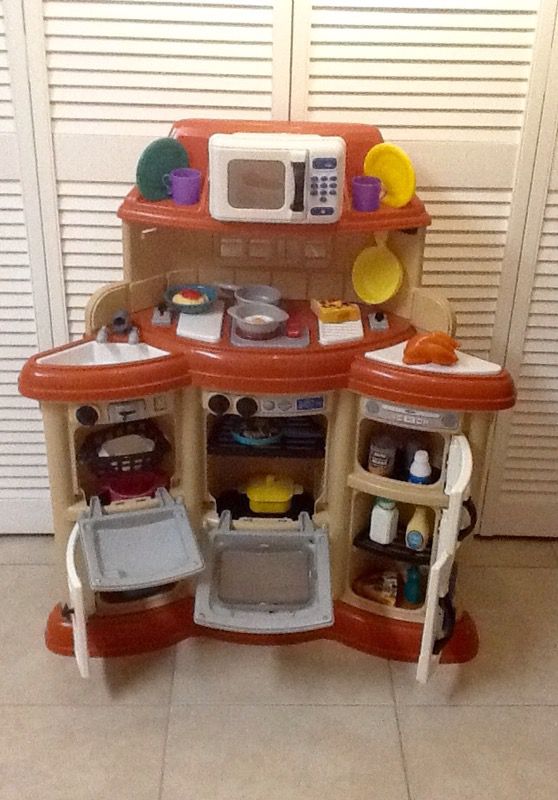 Play Kitchen with Accessories