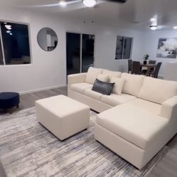 Brand New Cream Sectional With Free Ottoman ‼️different Colors Available ‼️