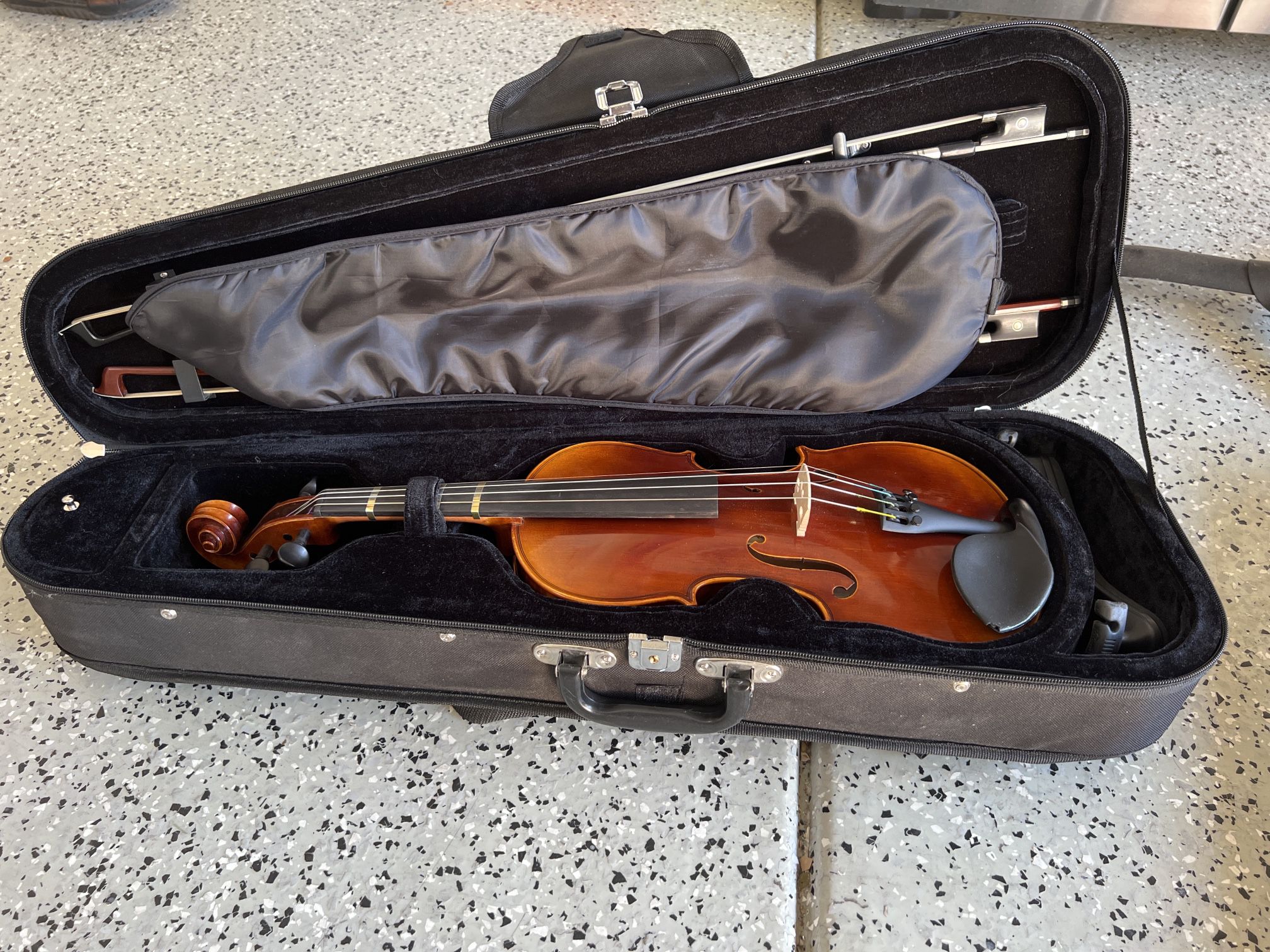 Violin Like New