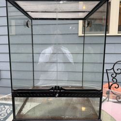 Exo Terra Glass Natural Terrarium Kit, for Reptiles and Amphibians.