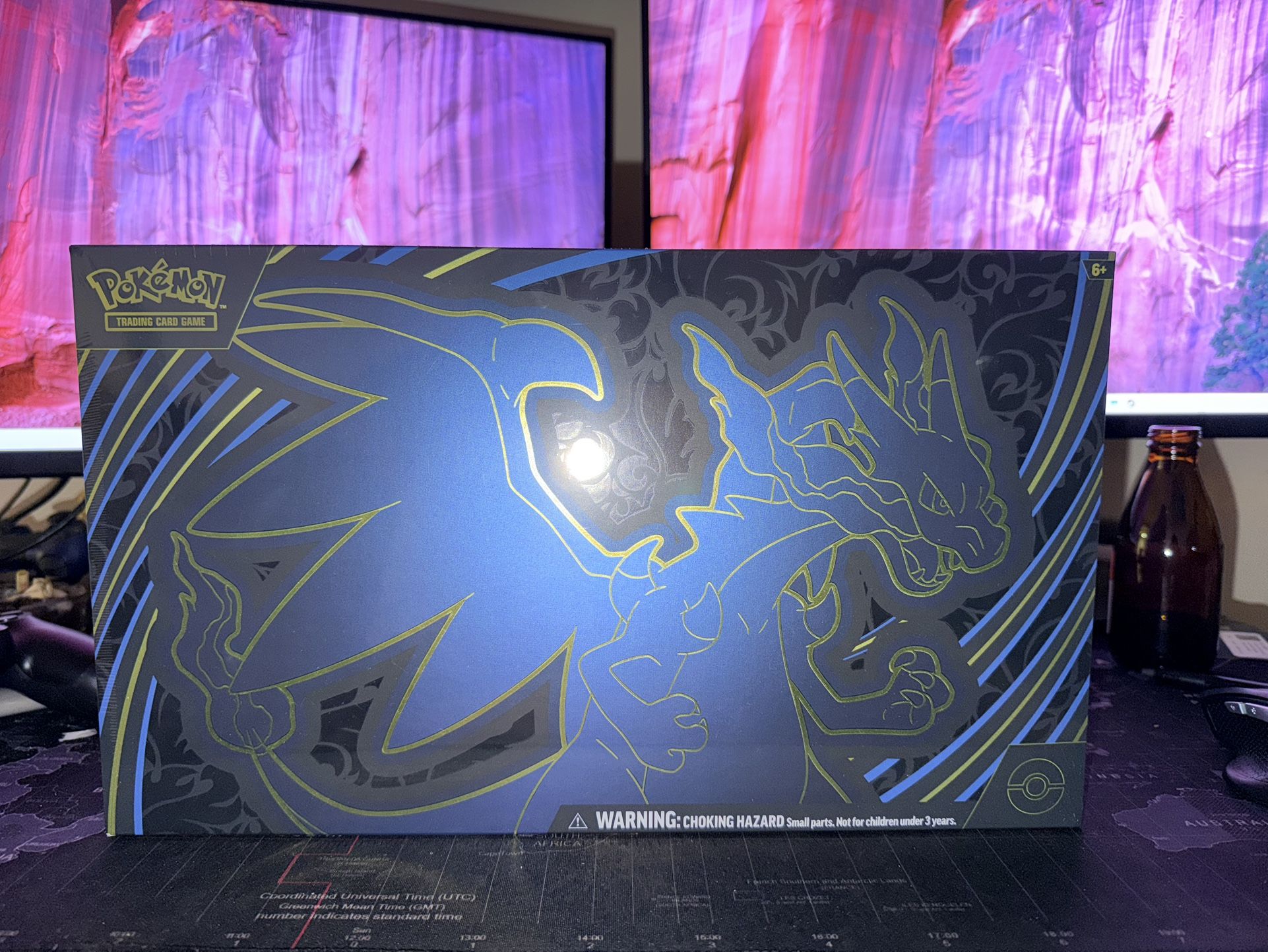 POKEMON CHARIZARD UPC