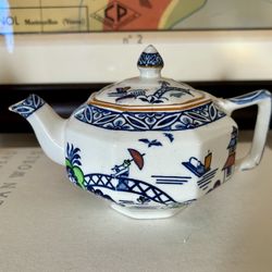 Antique Dunn & Bennett English Teapot 