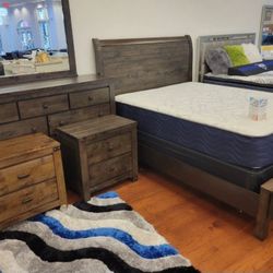 SOLID WOOD BEDROOM SET ONLY 699 