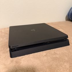 PS4 Slim 1TB + 2 Controllers + HDMI + Power Cable