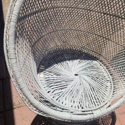 Old Wicker Chair Rattan Peacock Egg