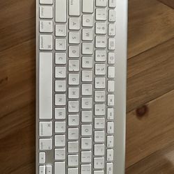 Apple Magic Keyboard 