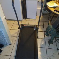 Weslo Cardio Stride 4.0 Manual Non electric Self propelled Treadmill for Sale in Las Vegas NV OfferUp