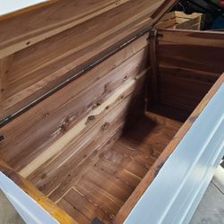 Large Cedar Chest For Blankets Or Misc