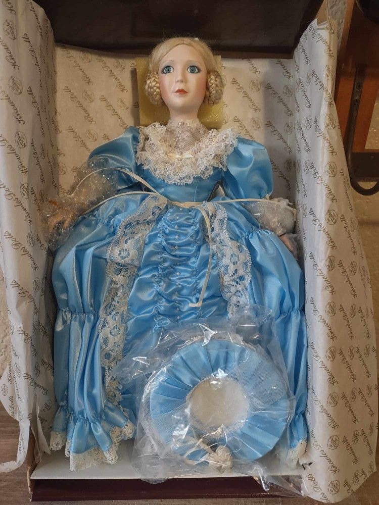 Vintage Porcelain Collectable Doll Excellent Condition approx 17 inches High. Boxed with Hat. Like New.