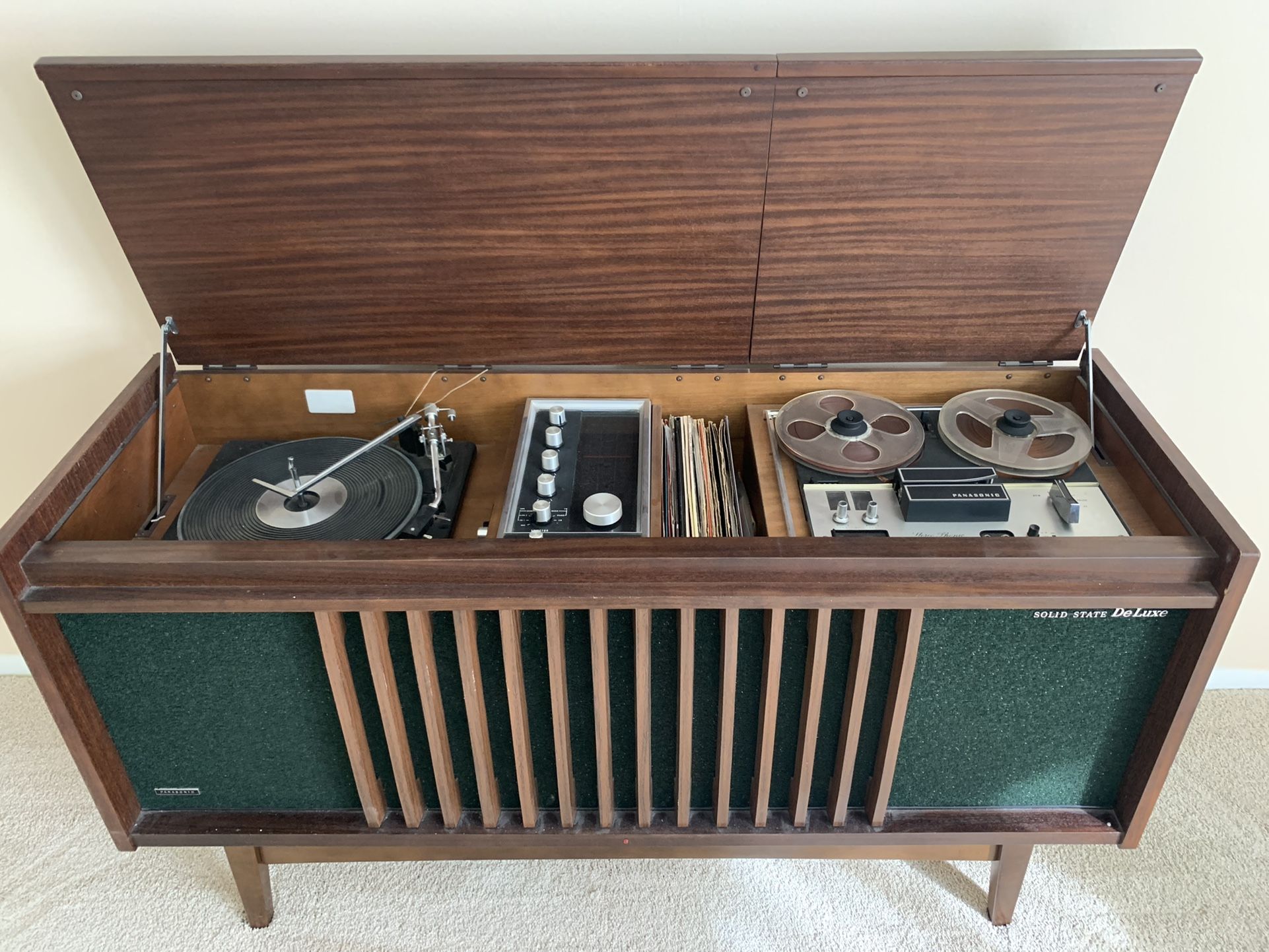 RARE - Panasonic SE-9000HG Console Stereo System