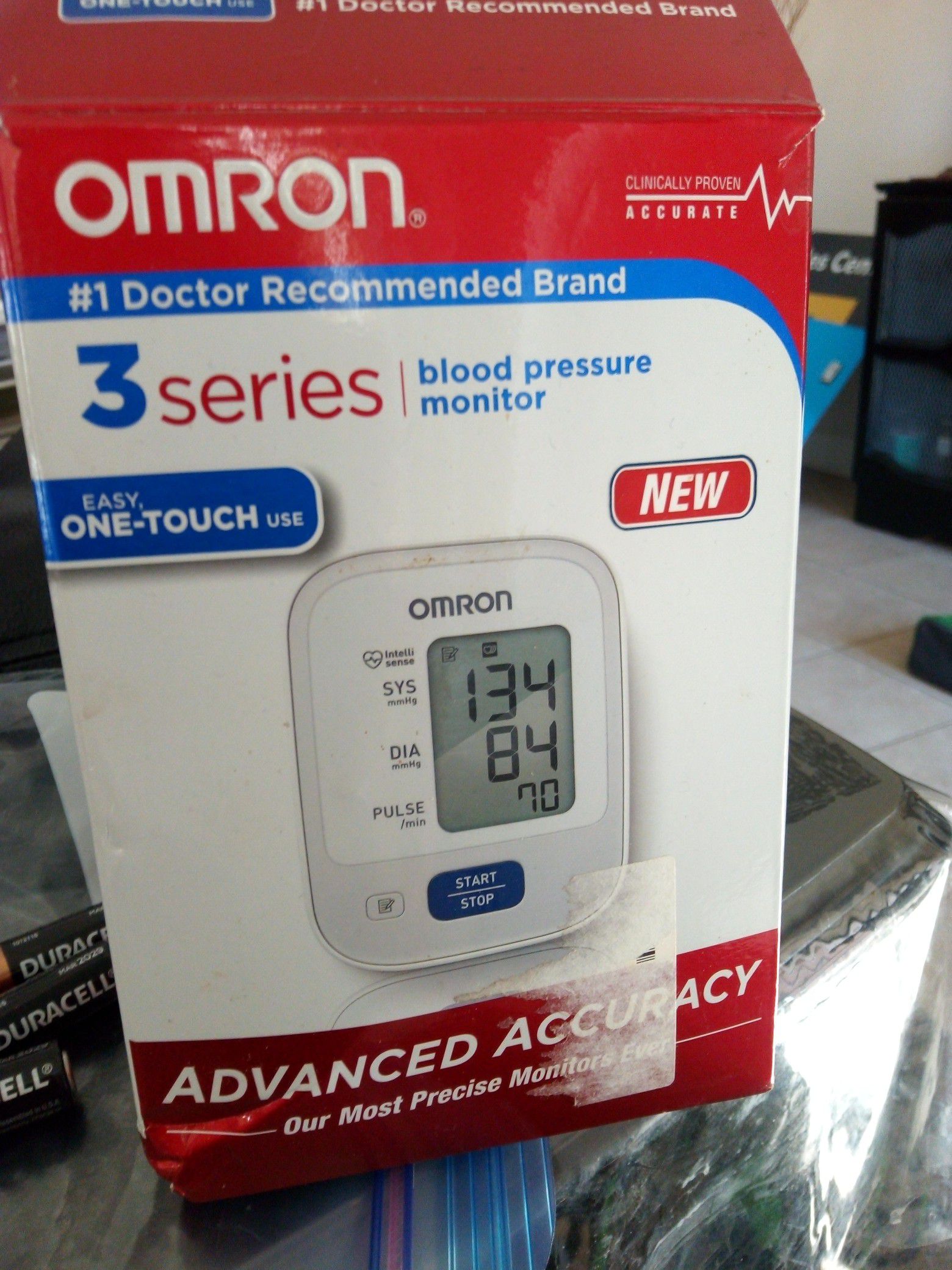 Free blood pressure monitor