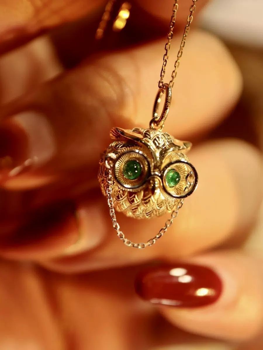 Owl retro elegant pendant