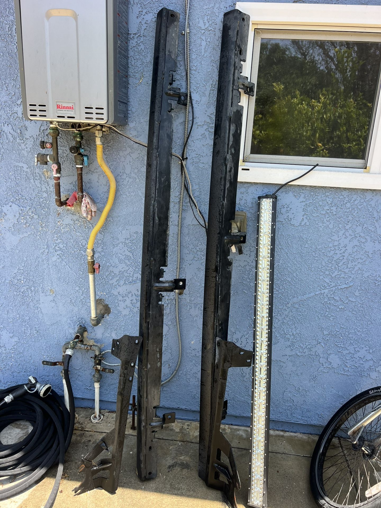 Running Bored, Bar Lights And Light Brackets