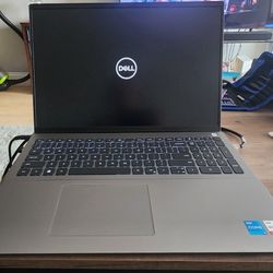 💻 Dell Vostro 5620 Laptop – i5 / 32GB RAM / 500GB NVMe SSD – Like New
