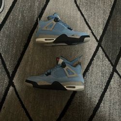 Jordan 4 Retro University Blue