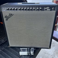 1990’s Fender Super Amp 4x10 Tube Amplifier 2 Channel Reverb 