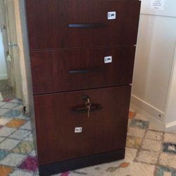 3 Drawer Pedestal Organizer New With Key 🔑 