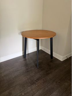 Round table