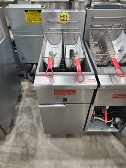 Electric Fryer - Flamaster CP-EF50 50 lb Capacity, 208V, 3 Phase