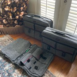 Givenchy 3-piece luggage set