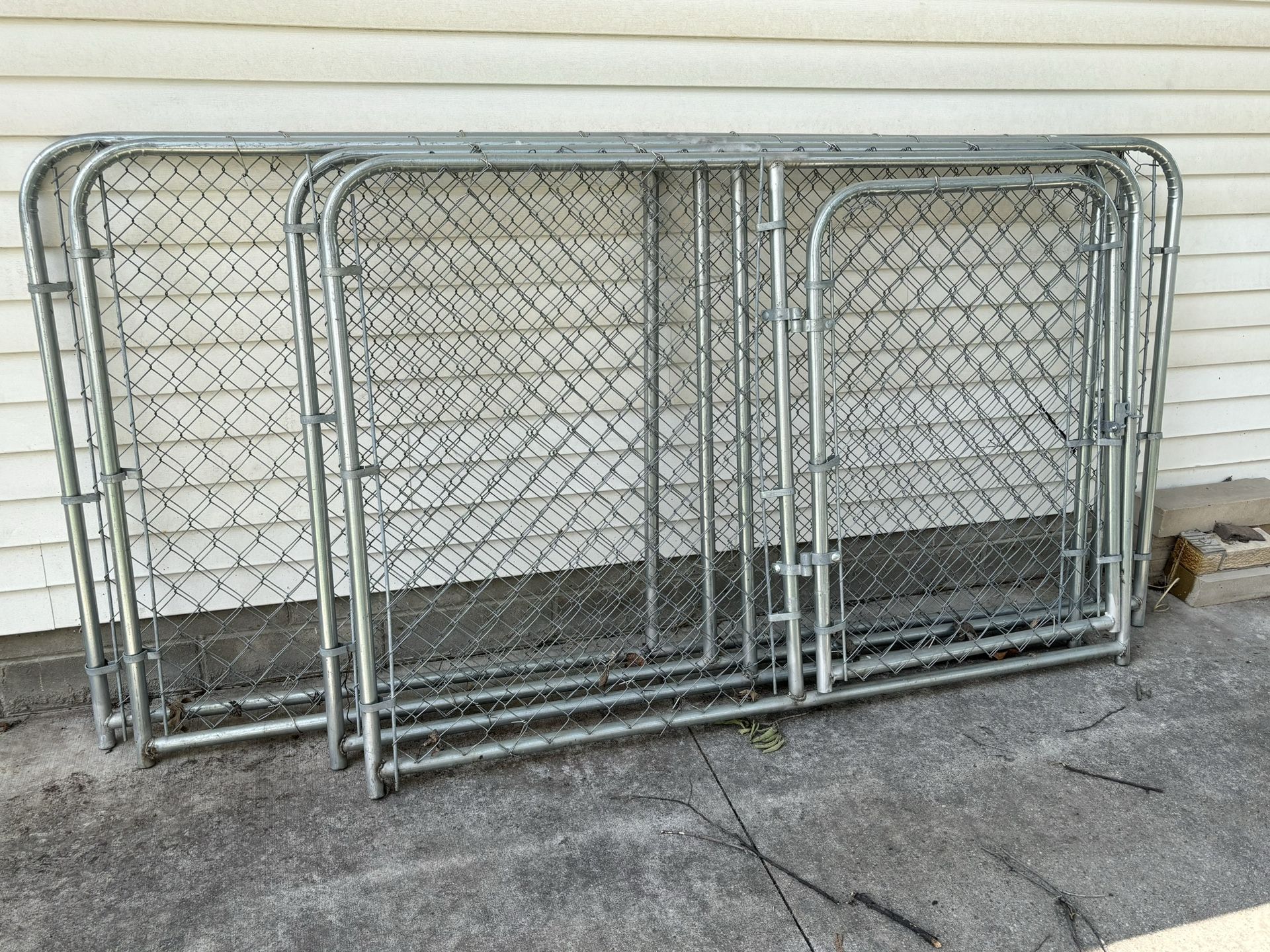 Portable Kennel