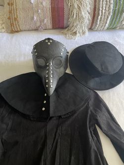 Child Halloween costume. Kids PLAGUE DOCTOR Spirit Halloween costume. Size XL (14 - 16 Y).