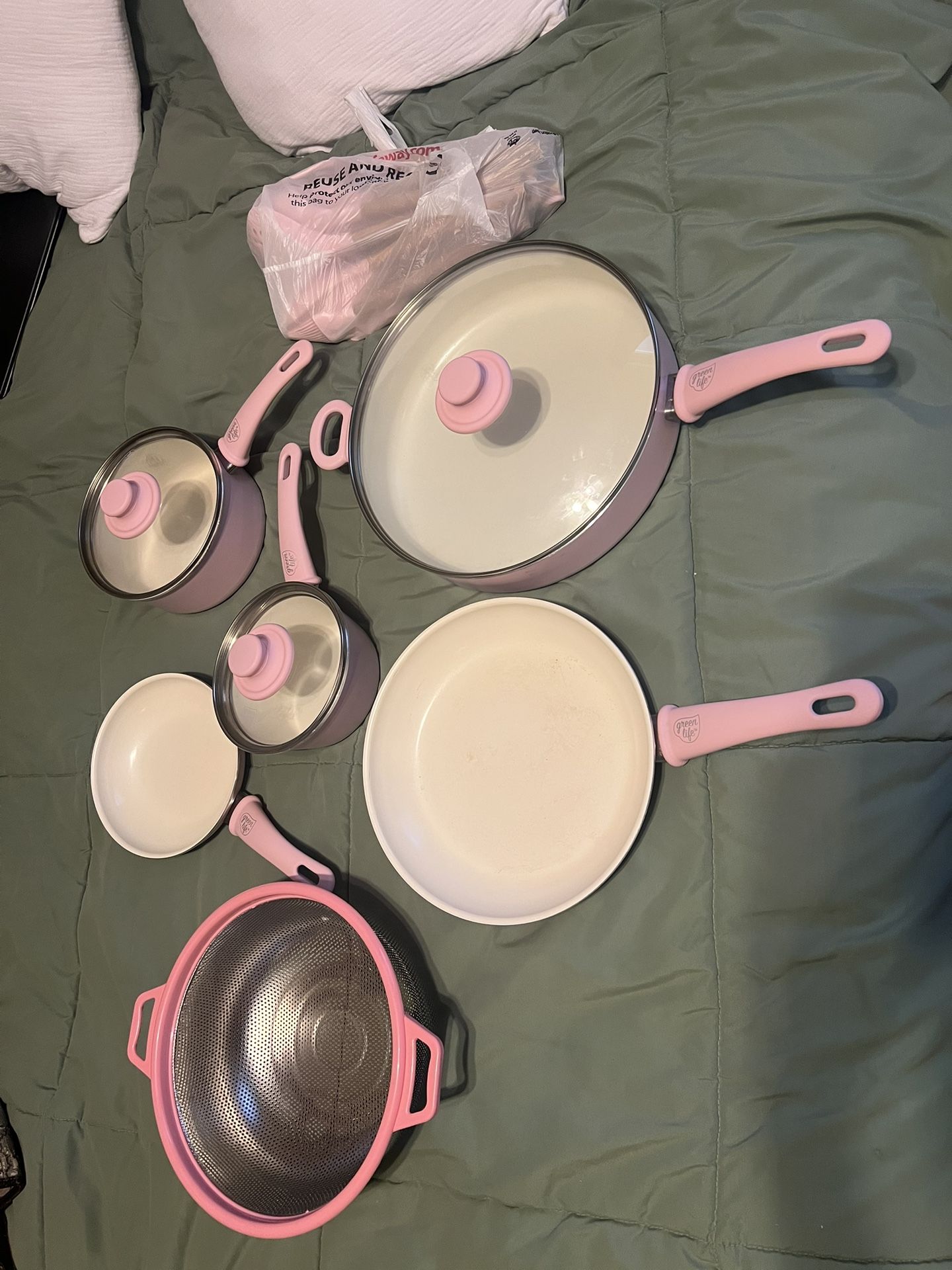 Pink Pot & Pan Set with Utensils