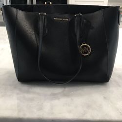 Michael Kors purse - Black