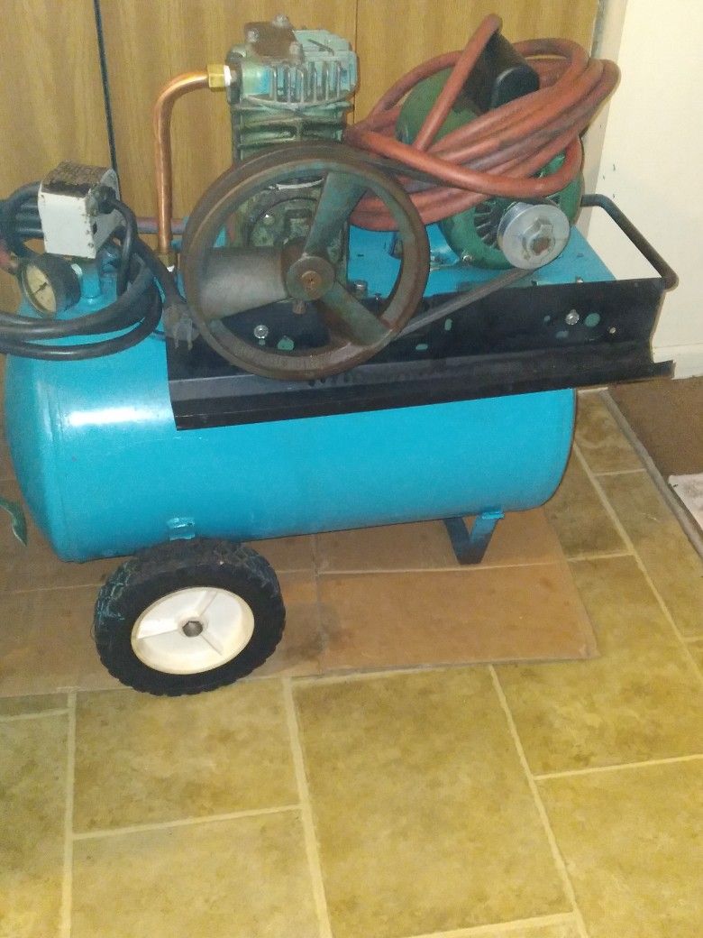 Speedaire Compressor