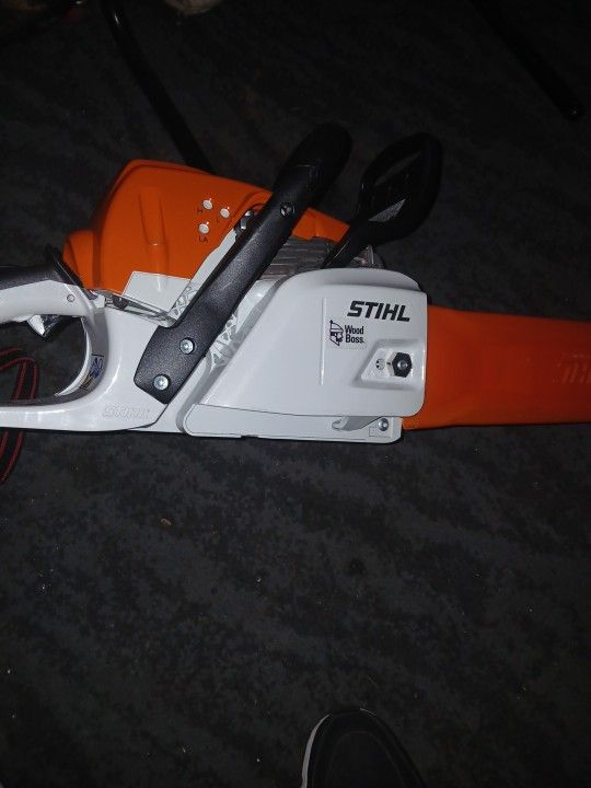 Brand New Stihl MS 251 Chainsaw