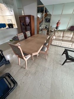 Free moving everything must go