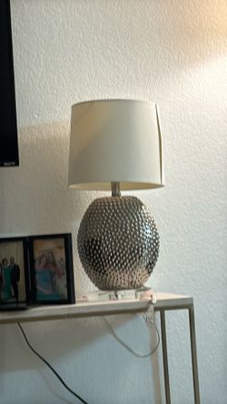 Table lamp