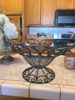 Rod Iron fruit basket