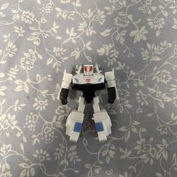 Transformers Legends Class Prowl