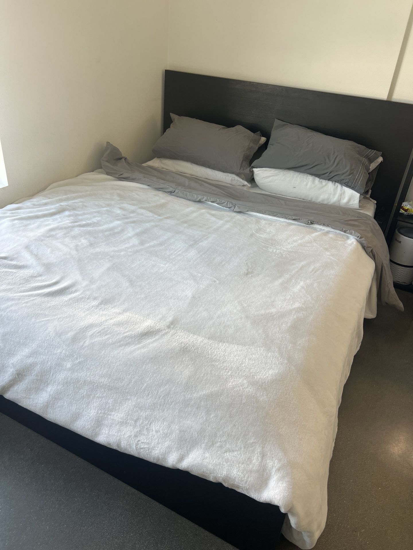 Queen Ikea Malm Bed Set