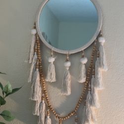 Decorative Hanging Items 