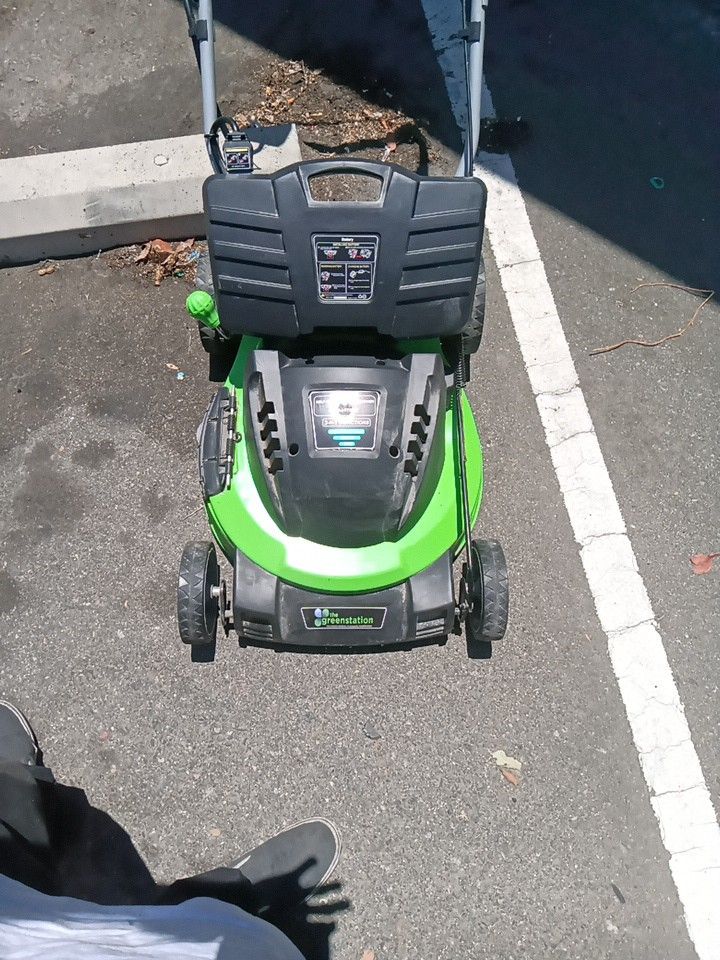 24 Volts Battery Operated Lawn Mower By