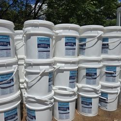 3" chlorine tablets 50lbs /3" tabletas de chloro. 50 libras 