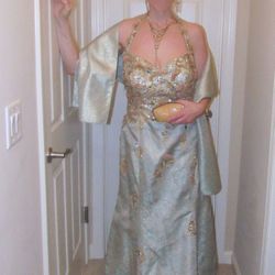 Gorgeous Mermaid Gown from Miz Scarlett's in Buckhead, INCLUDES the runway Jewelry & purse 16/18/20