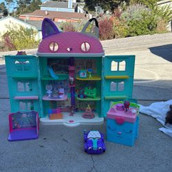 Barbie House, Barbie Camper, Barbie Car, Barbie Jeep, Barbie Wardrobe, Gabby House And Friends!  